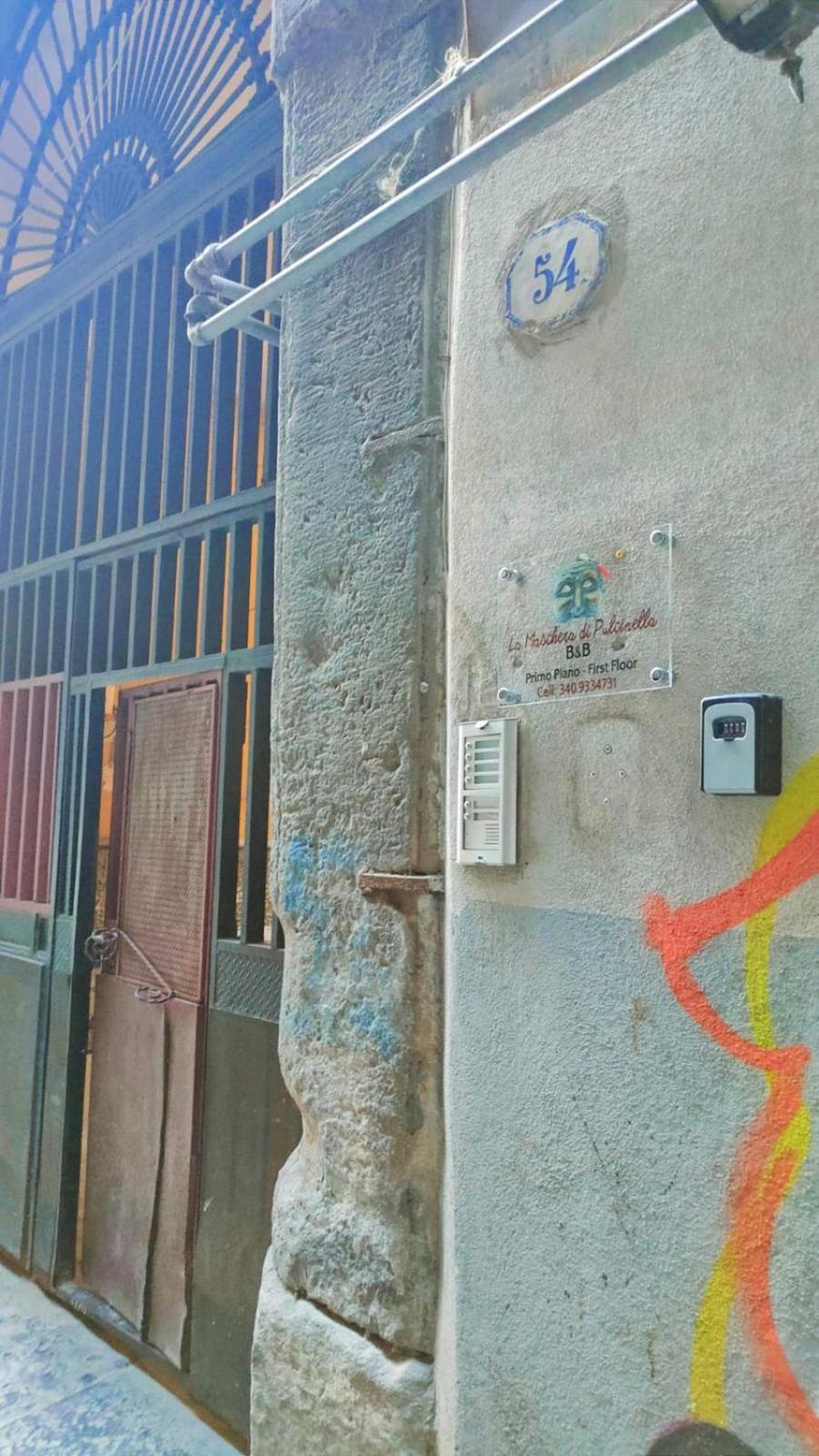 La Maschera Di Pulcinella Neapel Exterior foto